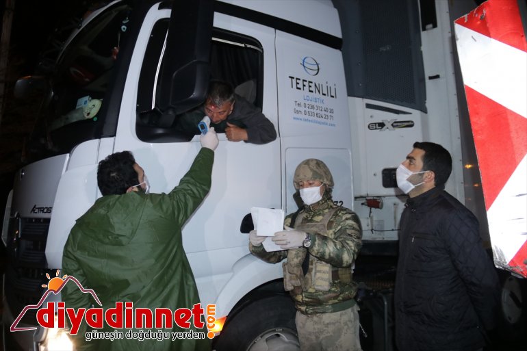 Erciş'te araç giriş çıkışları denetleniyor