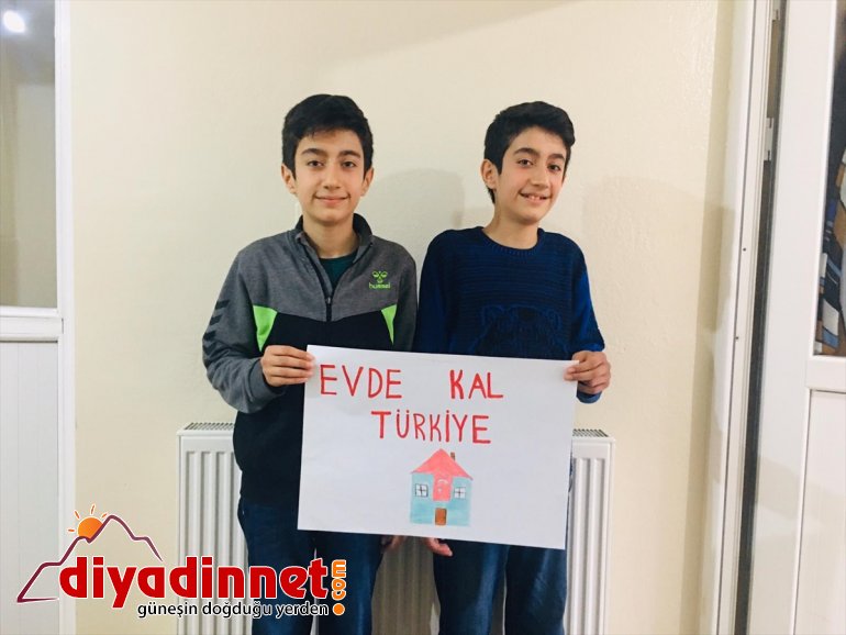 Sosyal medyada yarışarak "Evde kal Türkiye" çağrısına destek veriyorlar