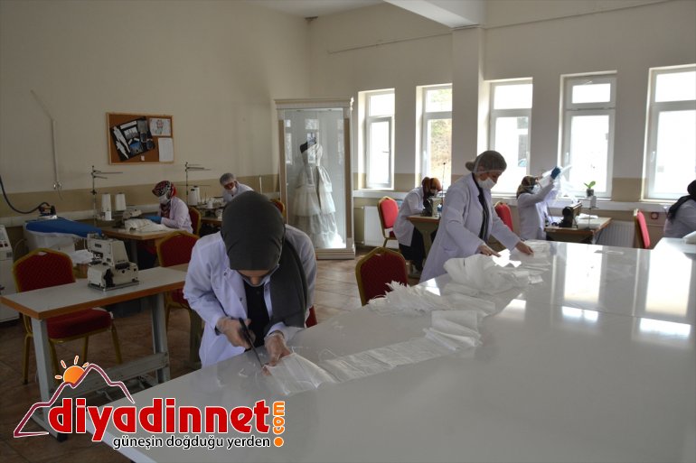 - yaşatan maske eller el ERZURUM Geleneksel mesaisinde hünerli sanatlarını 6