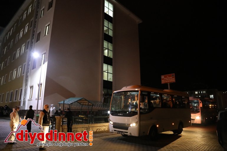 uçağıyla Türk getirildi 125 THY Macaristan