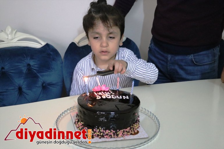 günü 23 Nisan sürprizi yaş doğumlu çocuklara Doğu