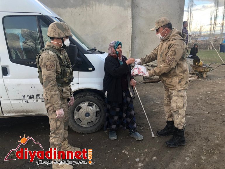 Vefa Grubu kadının ilacı biten yardımına yetişti hastası yaşlı Destek astım Sosyal Ağrı