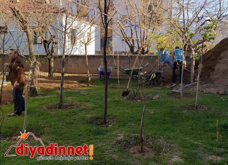 çıkamayan ekime Sokağa bahçesini, şehit gençler hazırladı dedesinin gönüllü 3