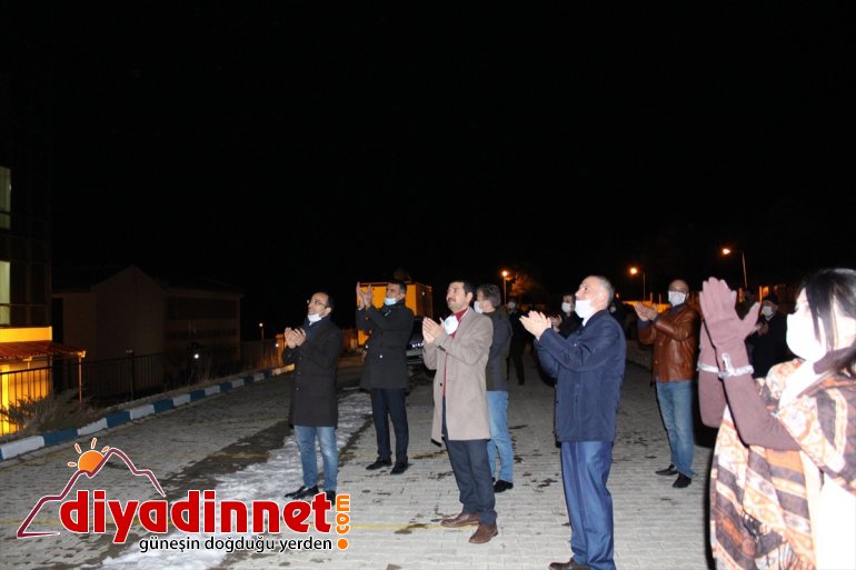 Ardahan'daki yurtlarda izole altına alınan infaz koruma memurlarına uzaktan moral verdiler