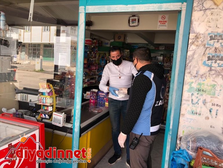 Karakoçan Belediyesi koronavirüse karşı el dezenfektan istasyonu kurdu
