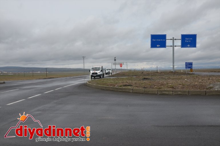 Karakurt çevre HES su trafiğe tutmaya yolu - KARS Sarıkamış-Horasan kapandı başlayınca Barajı 6