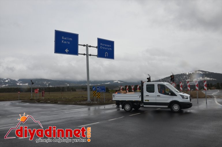 KARS çevre trafiğe su Sarıkamış-Horasan HES Karakurt tutmaya - kapandı yolu Barajı başlayınca 3