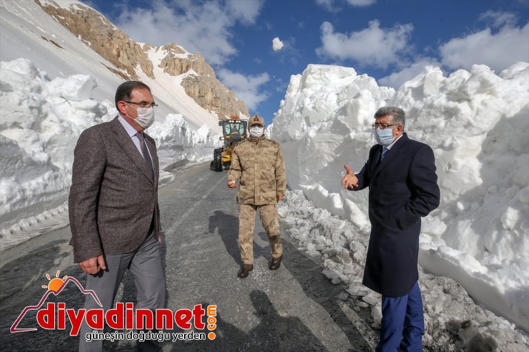 kişinin yolunda 42 hayatını Çığ sürüyor kaybettiği mücadele VAN nedeniyle Bahçesaray karla - 9