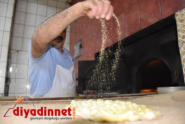 - Kovid-19 pidesine molası saat Fırınlarda Ramazan iki KARS 2