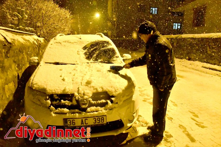 Kars'ta kar yağışı etkili oldu