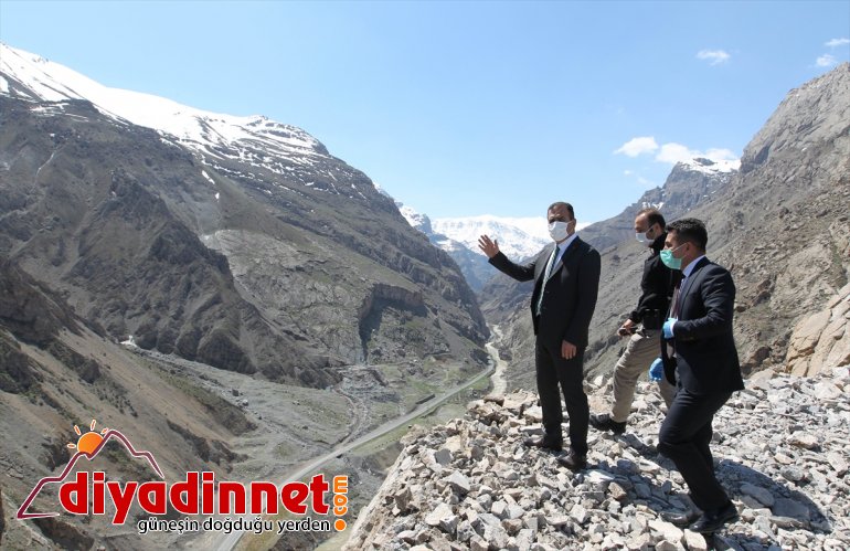 Hakkari Valisi İdris Akbıyık: "Kovid-19 tedavisi gören 10 kişi taburcu edildi"