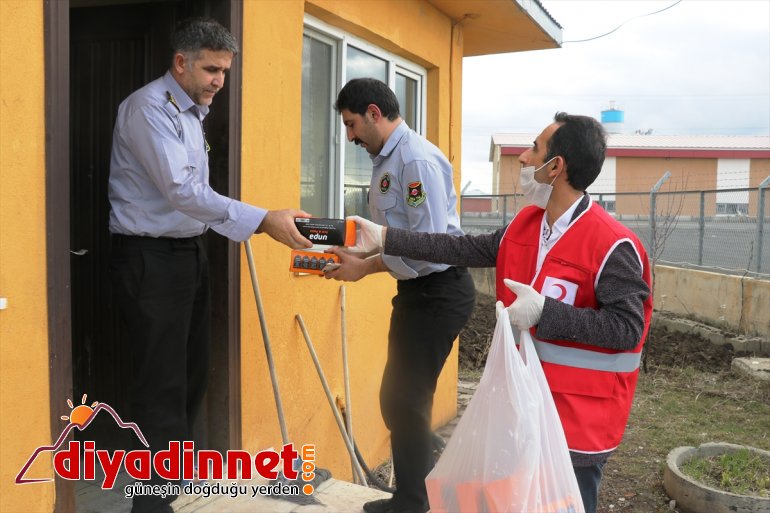 moral  sağlık simitli kandil gönüllülerinden ve Kızılay görevlilerine Ağrı