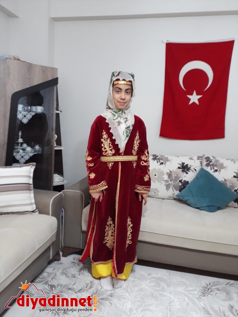 video - hazırladıkları gösterilerinin halk oyunları paylaştı ELAZIĞ klibini Öğrenciler, evlerinde 5