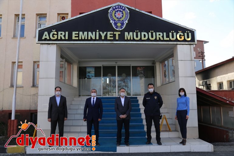 polislere siperlikler hediye AĞRI koruyucu - Yüz edildi 1