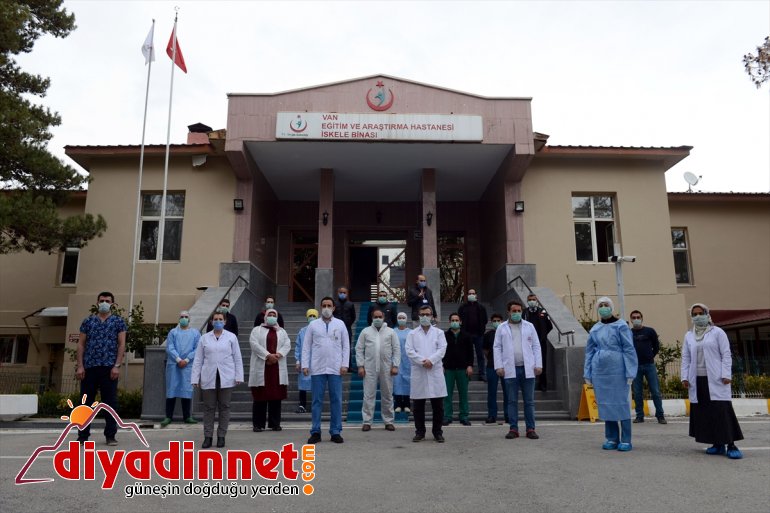 tedavisi alkışlarla 3 taburcu edildi VAN Kovid-19 tamamlanan - kişi 8