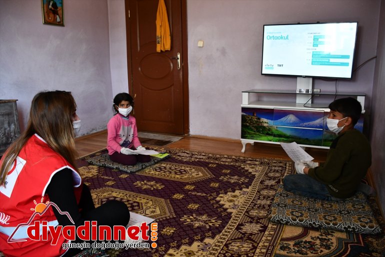 köy Kızılay uzaktan AĞRI eğitimi - gönüllüsü köy anlatıyor Türk öğretmen dolaşarak 4