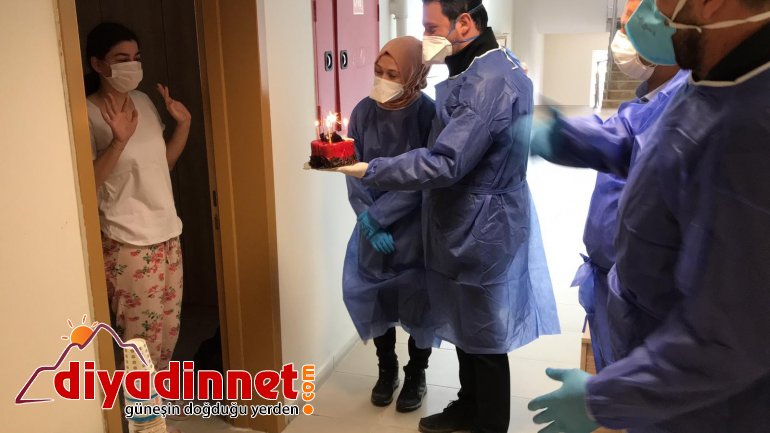 KYK da karantinaya alınan vatandaşa doğum günü sürprizi4