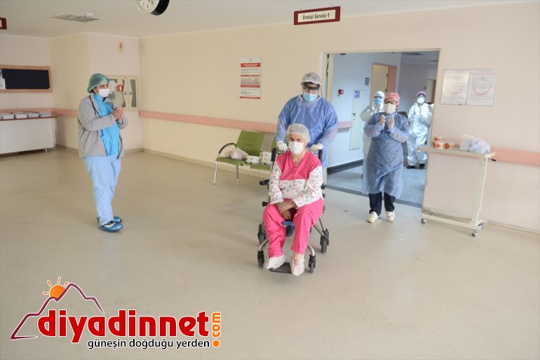 taburcu MALATYA kazanan kadın - edildi yaşındaki 72 Kovid-19 mücadelesini 3