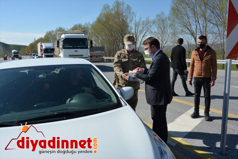 vatandaşlara Belediyesi dağıttı Güroymak maske 2