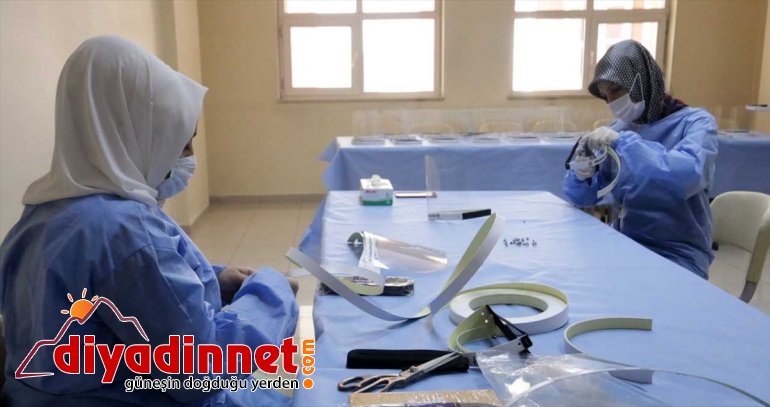 Erzurum Belediyesinden desteği Kovid-19 mücadeleye ile Büyükşehir  siperlikli maske 4