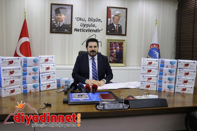 Ağrı Belediye Başkanı Sayan, Trump ve Hollywood yıldızlarına maske gönderecek