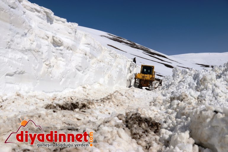 Kar yoğun nisanda AĞRI da - kaplanları mesaide 12