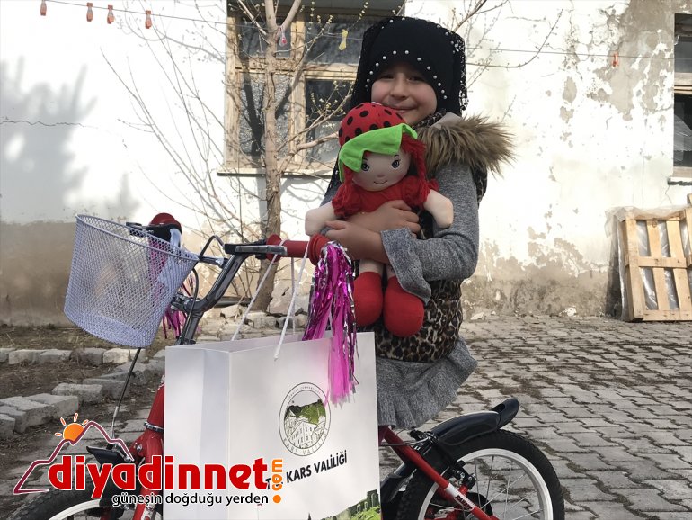 çocuğa Dayanışma Vali Öksüz