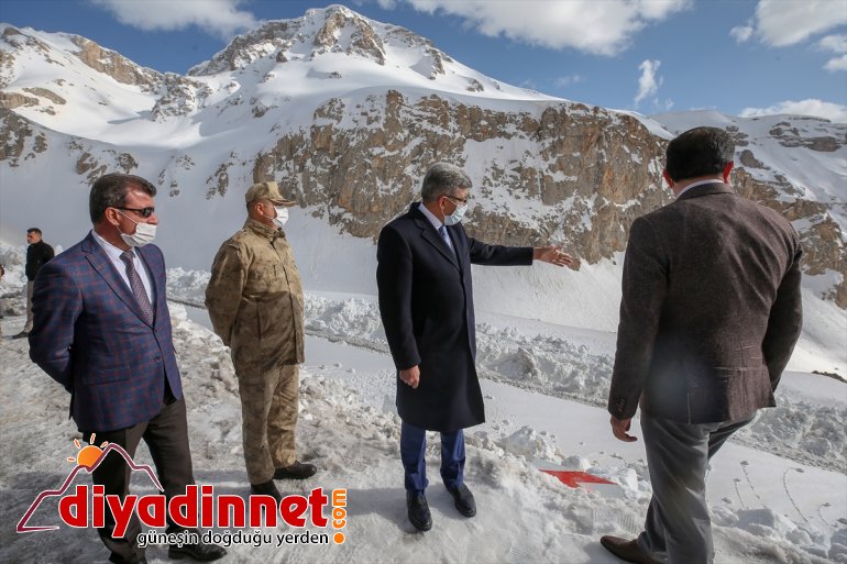 - hayatını kişinin nedeniyle VAN yolunda 42 kaybettiği sürüyor mücadele karla Bahçesaray Çığ 6