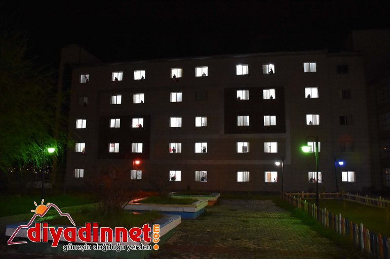 vatandaşlara MUŞ moral karantinada konseri - Yurtta kalan 11