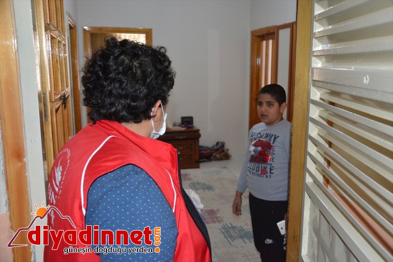 çocuklara gönüllü Nisan 23 hediyesi Malatya