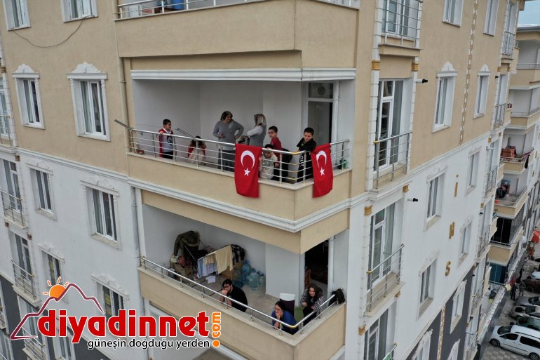 yeğenlerine Nisan sürprizi ikiz 23 VAN - teyzeden Hemşire  11