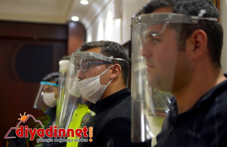 polisler maske  ARDAHAN için siperli - Öğretmenler üretti 2