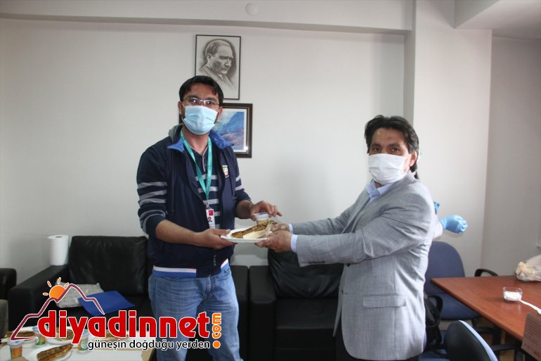 ile bin teşekkür Kovid-19 Esnaftan eden karanfille mücadele personeline sağlık 5