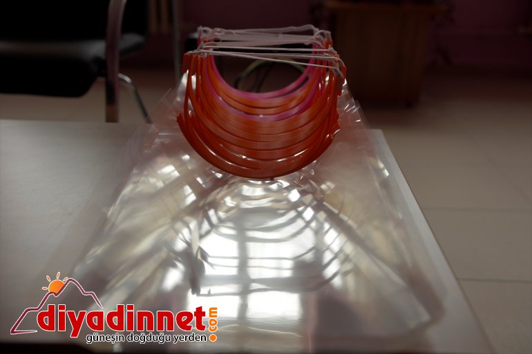 - ARDAHAN ve müdür yardımcısı, iş fedakar için sağlıkçılar Vefakar başında 2