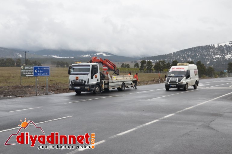Karakurt HES Barajı su tutmaya başlayınca Sarıkamış-Horasan çevre yolu trafiğe kapandı