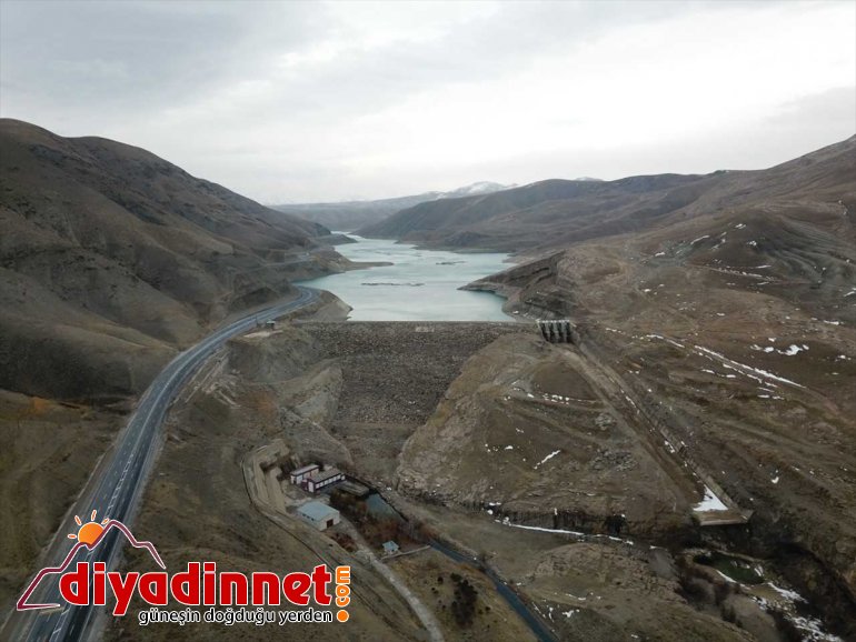 Hakkari'de yapılan barajlarla daha çok tarım arazisi su ile buluşacak