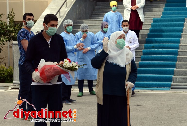 alkışlarla kişi 3 tedavisi edildi Kovid-19 taburcu - VAN tamamlanan 5
