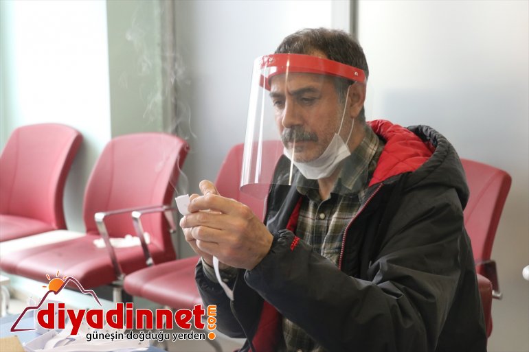 bir maske Ağrılı de destek gençlerden Sağlıkçılara üretimi için gönüllü 3