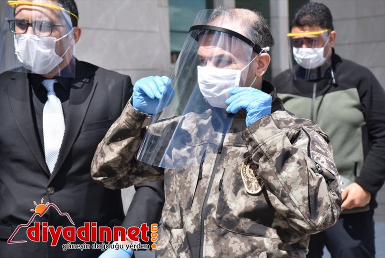 polisler görevlileri Kars