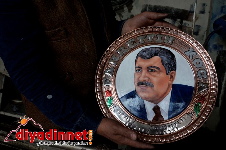 Bakanı Muşlu Sağlık bakır tepsiye ustası, fotoğrafını Koca