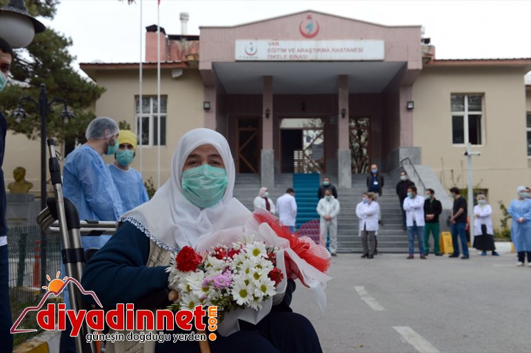 kişi VAN alkışlarla tamamlanan taburcu tedavisi 3 Kovid-19 edildi - 7