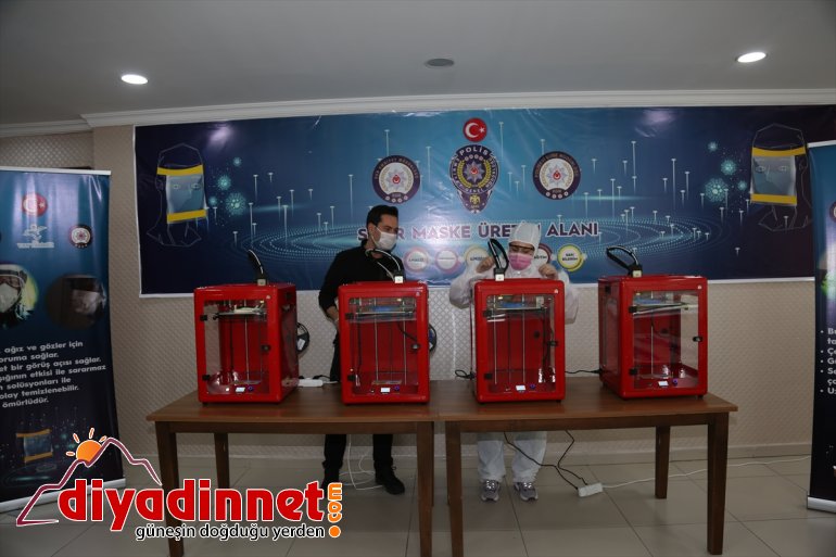 kendi siperlik Polisler yüz üretiyor için - ihtiyaçları koruyucu VAN 3