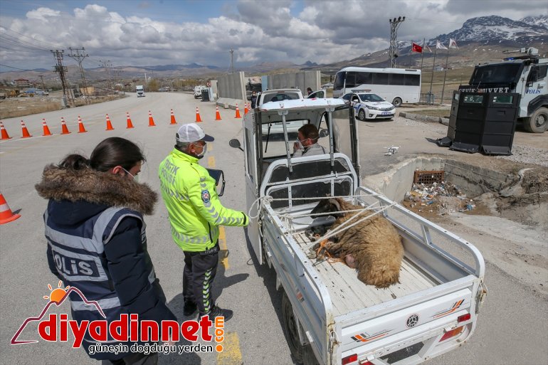 fedakarlığa Çobanın ve gösterdiği destek kuzusu koyun VAN için polisten - 4