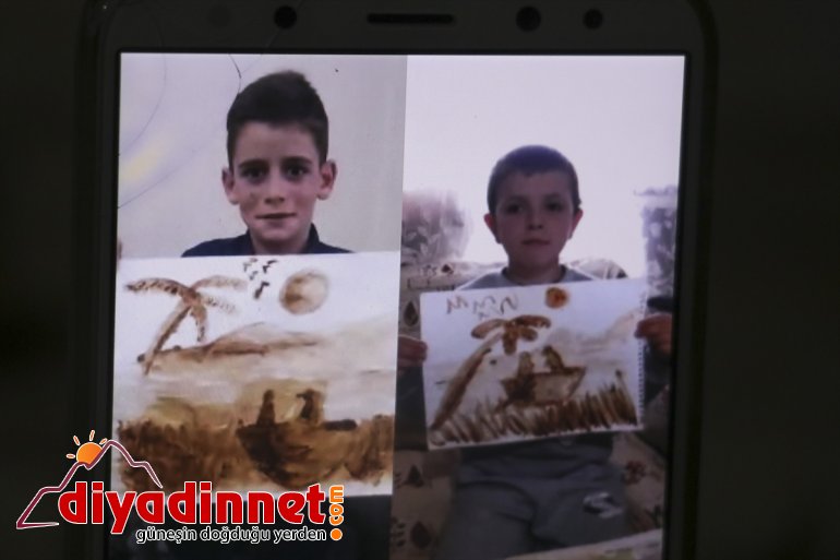 Bir yaptırıyor dersi kahveyle fincan resim uzaktan 5