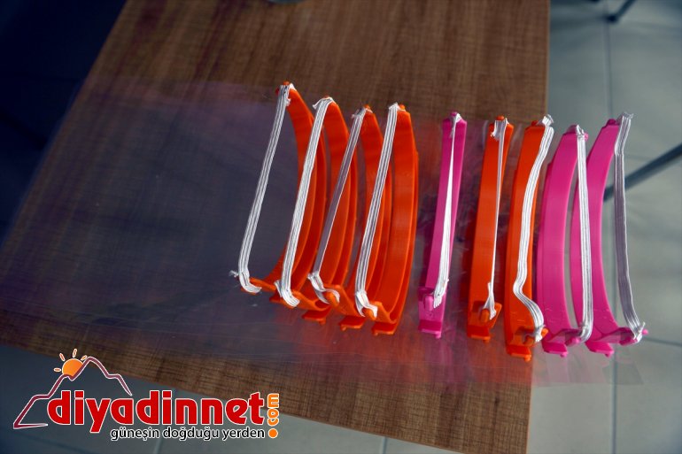 Vefakar müdür ve yardımcısı, fedakar sağlıkçılar için iş başında