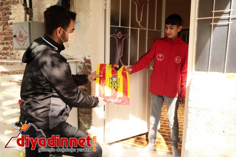  forma Yeni Malatyaspor çocuklara Kulübünden 7