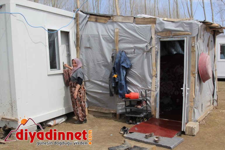 depremzedeler yerleştiriliyor konteynerlere Van