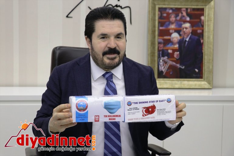 Sayan, AĞRI gönderecek Başkanı Hollywood - ve Trump maske yıldızlarına Belediye 3