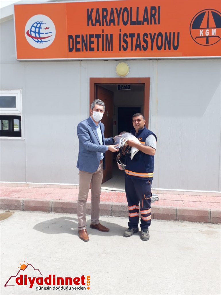 yüz karşı siperliği Kale