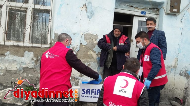"Vefa ekibi" Doğu'da yüzleri güldürüyor